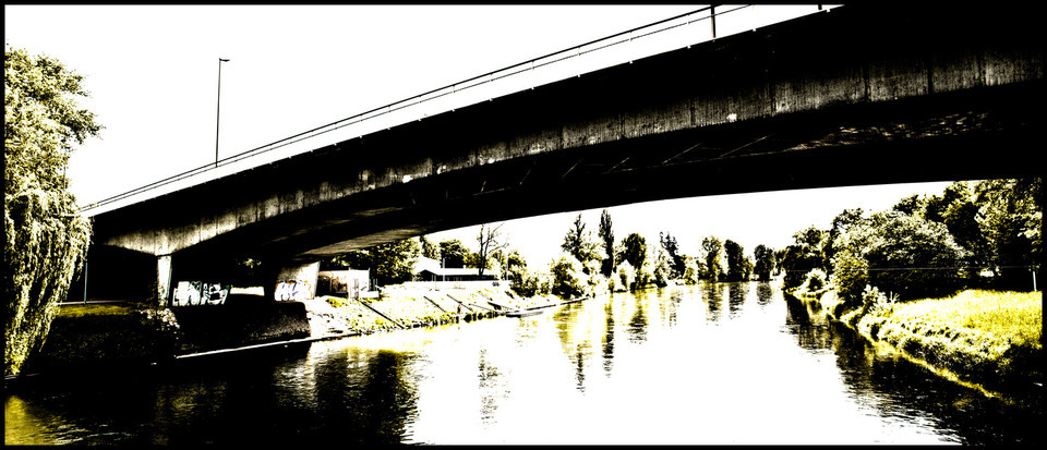 Danube Bridge - ID 000240