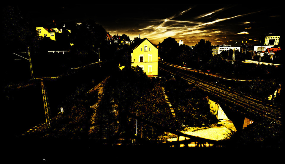 Yellow House - ID 000445