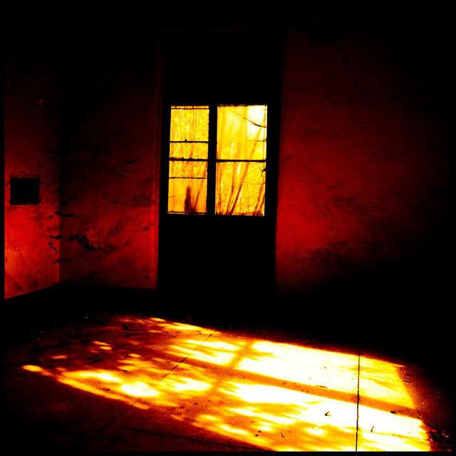 Red Room - ID 000646