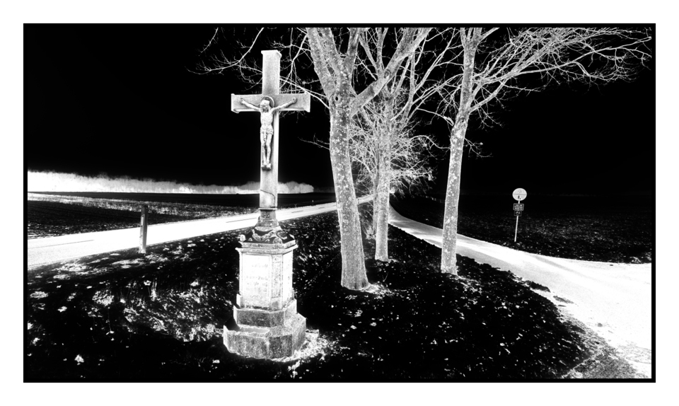 Wayside Cross - ID 000938