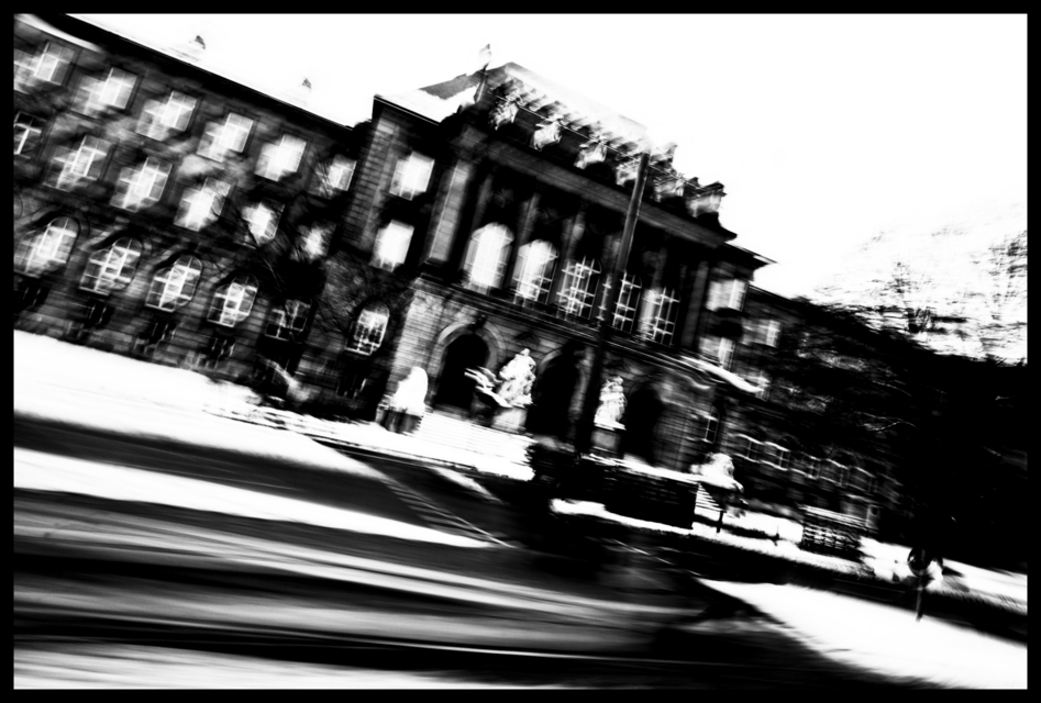 Passing Judgement - ID 000966