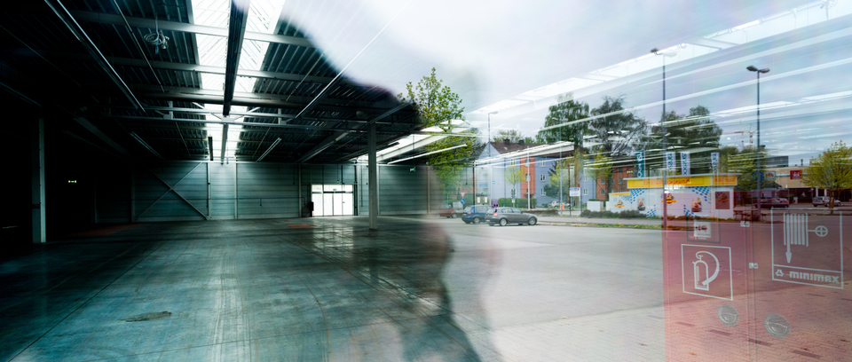 Out-In-Out II - ID 001220