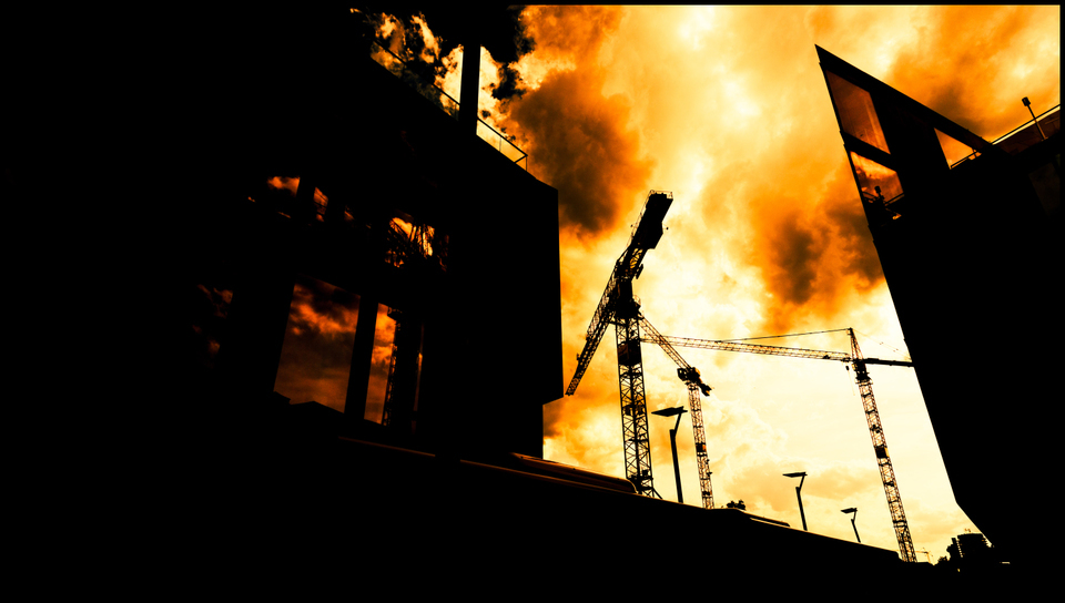 5 Cranes in Flame - ID 001309