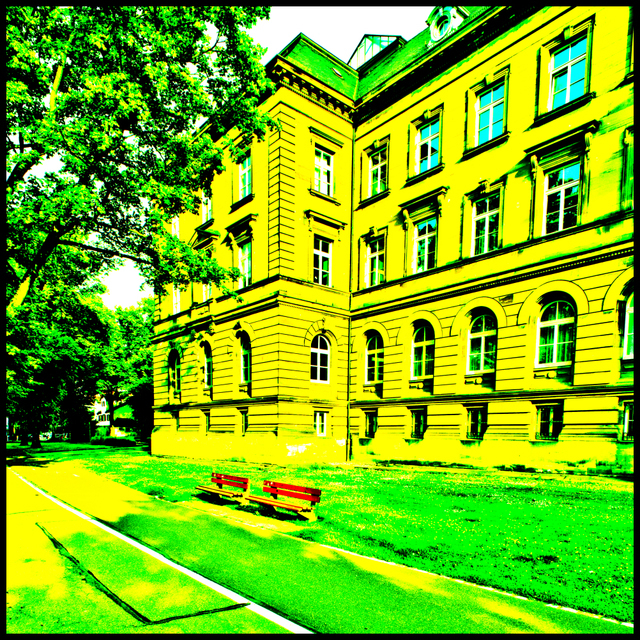 Two Red Bench - ID 001318