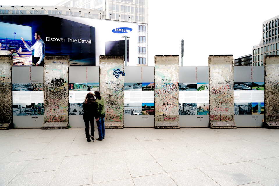 Discover Chewing Gum Wall - ID 001664