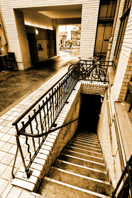 Entrance Backyard - ID 001689