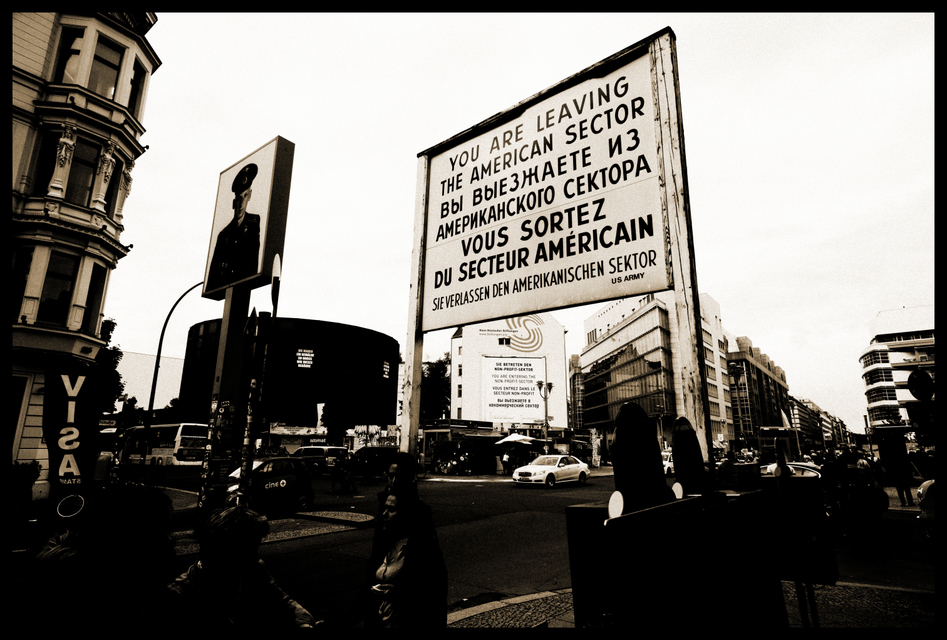 Leaving The American Sector - ID 001745