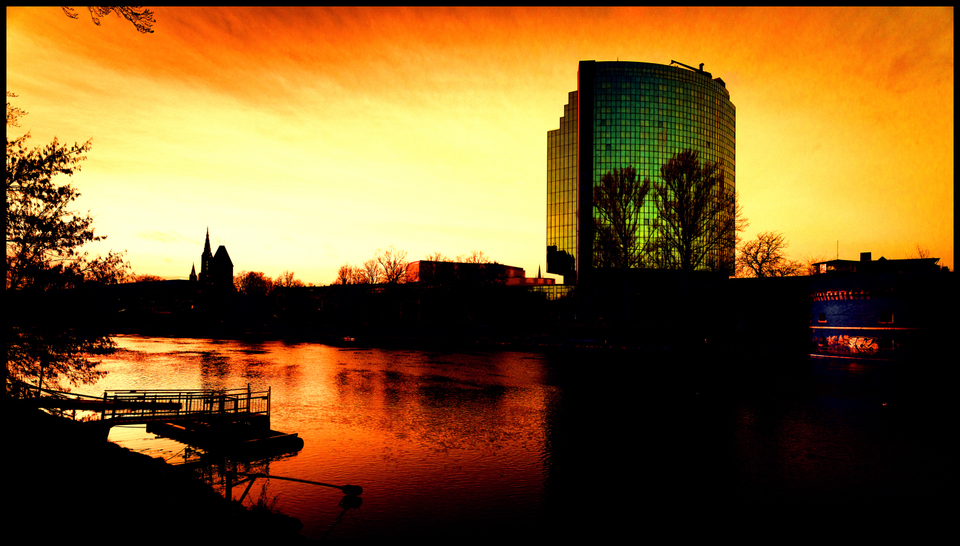 Green Tower - ID 002213