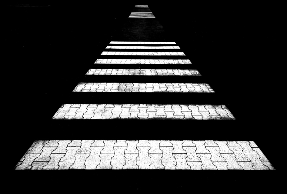 White on Black I - ID 002214