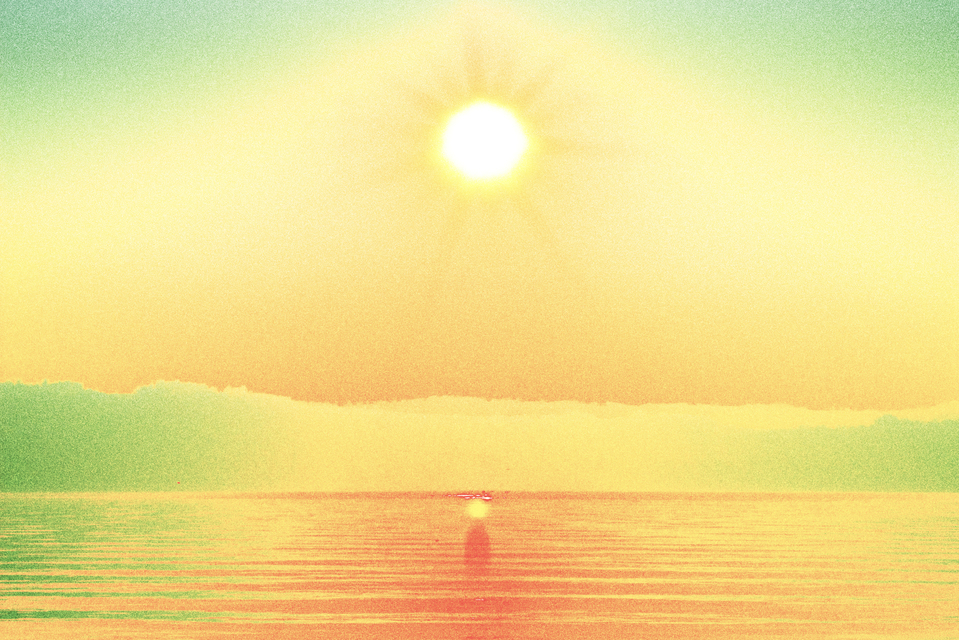 Sun over Water - ID 002297