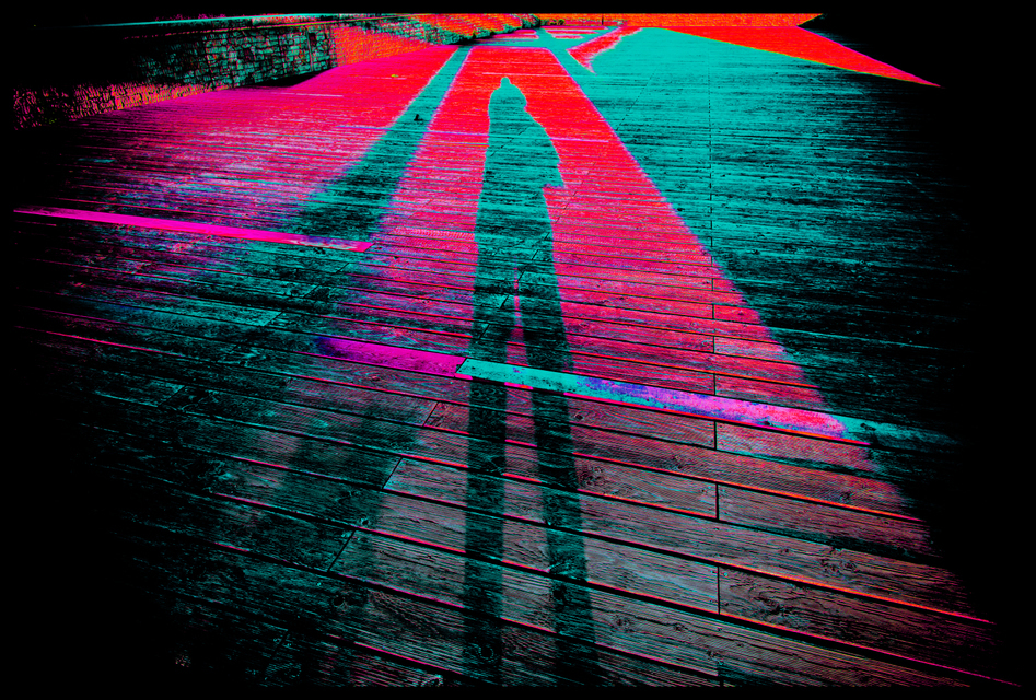 Shadow on Wood - ID 002408