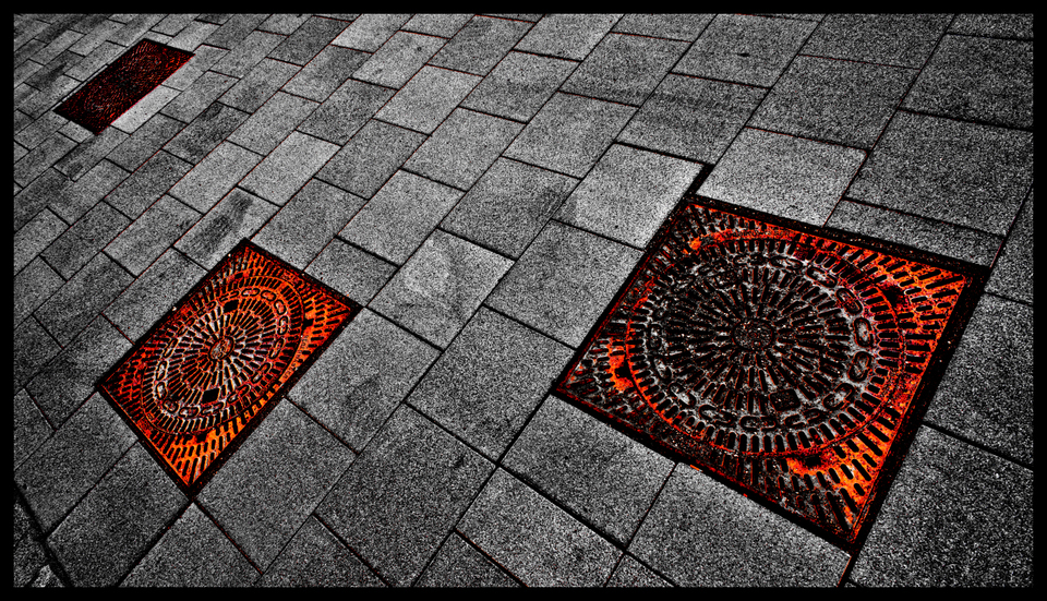 Burning Underground - ID 002412