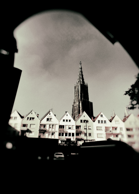 Framed Minster - ID 002413