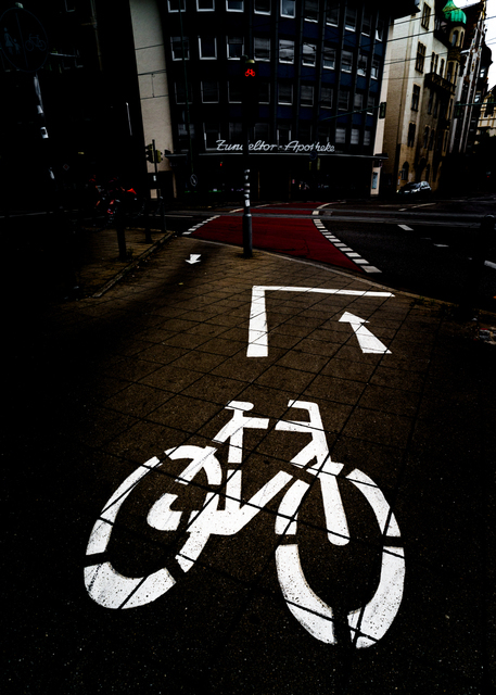 White Bike - ID 002434