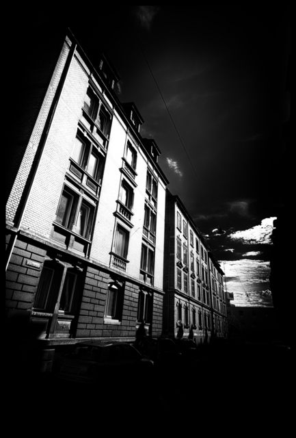 Northern Light in Street - ID 002453