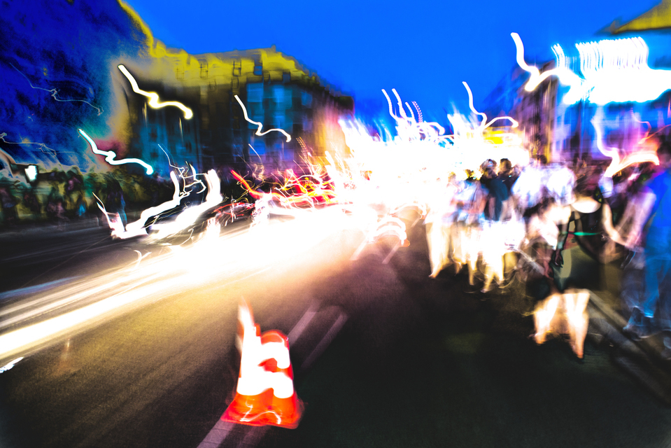 Crowded Bridge - ID 002487