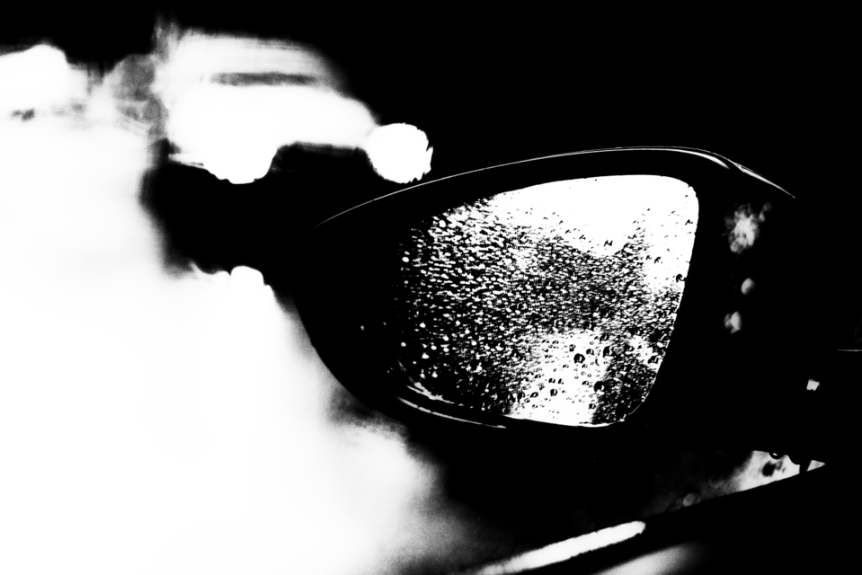 Raining Outside Car - ID 002496