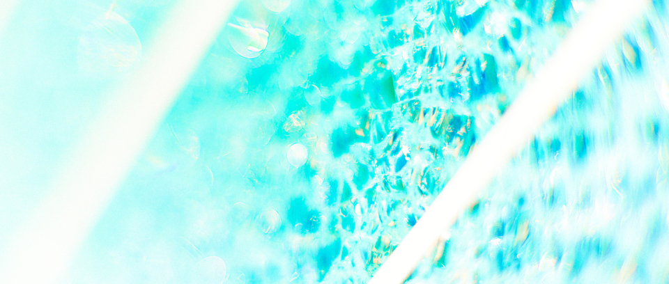 Broken Glass Beauty IV - ID 002555