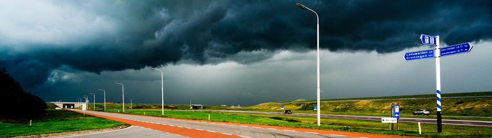 Dark Clouds and Sun - ID 002917