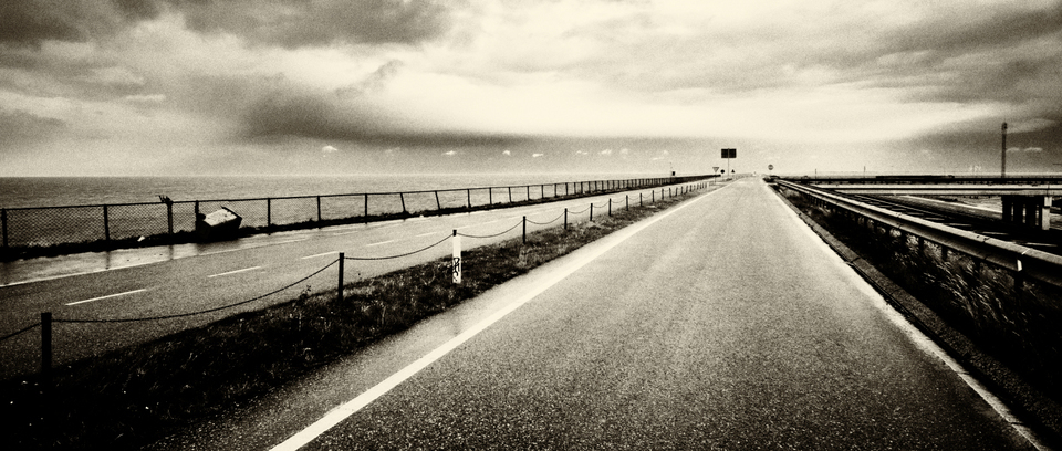 Bin on Ground - ID 002922