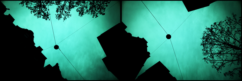 Lamps on Cyan - ID 003145