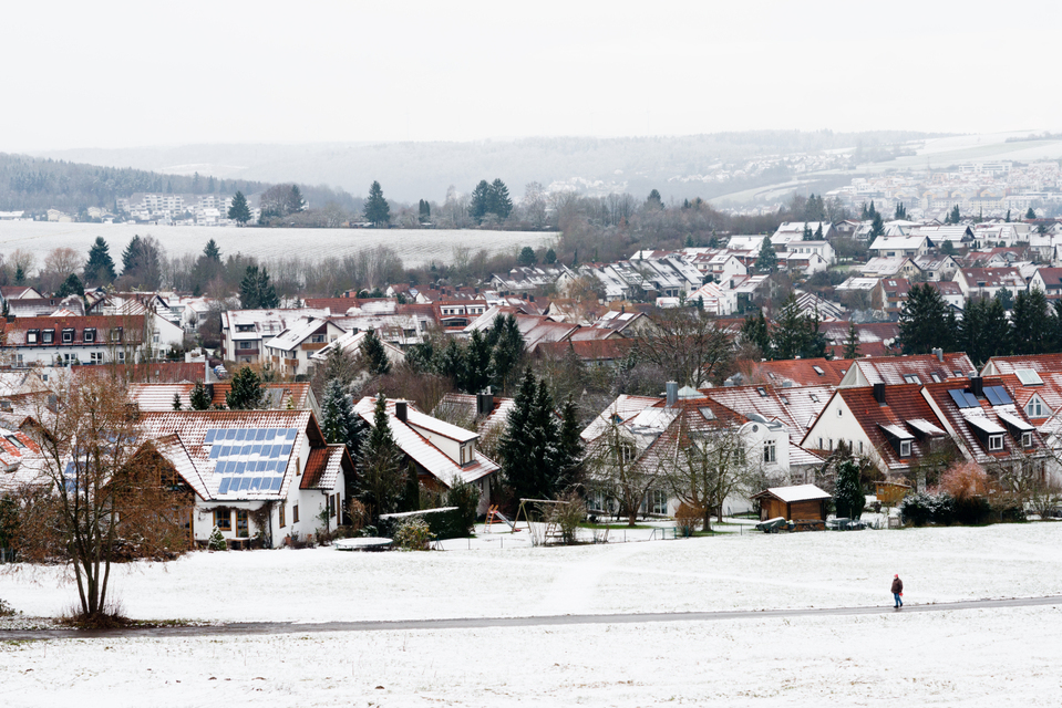 Snow on Roofs - ID 003202