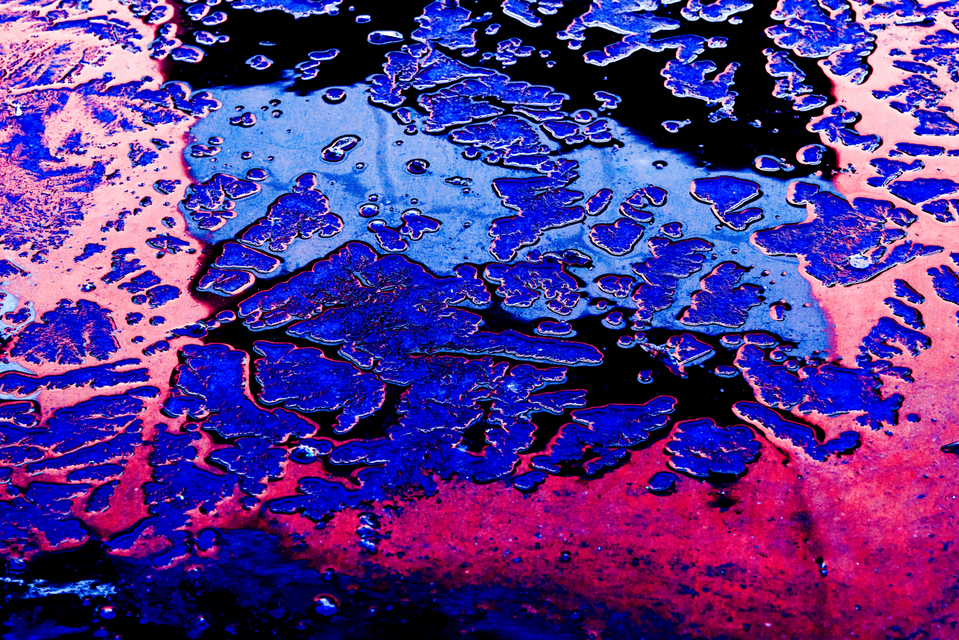 Water on Red Ground - ID 003270