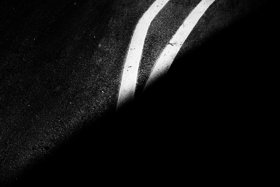 Black and White II - ID 003432