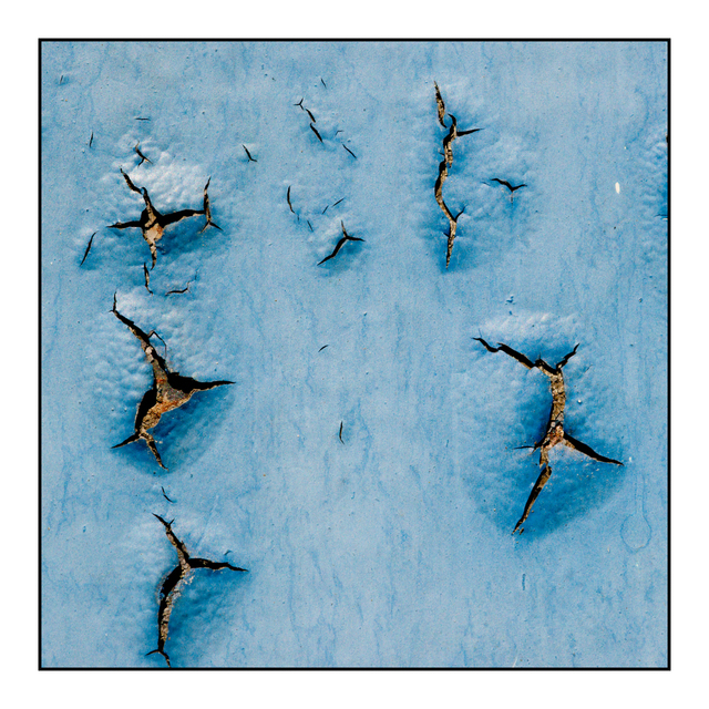 Broken Blue III - ID 003495