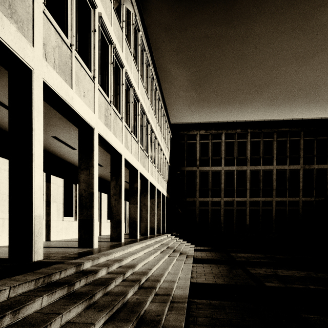 Stairs to Arcades - ID 003900