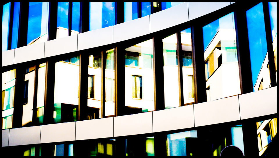 Mirroring Curve - ID 004073