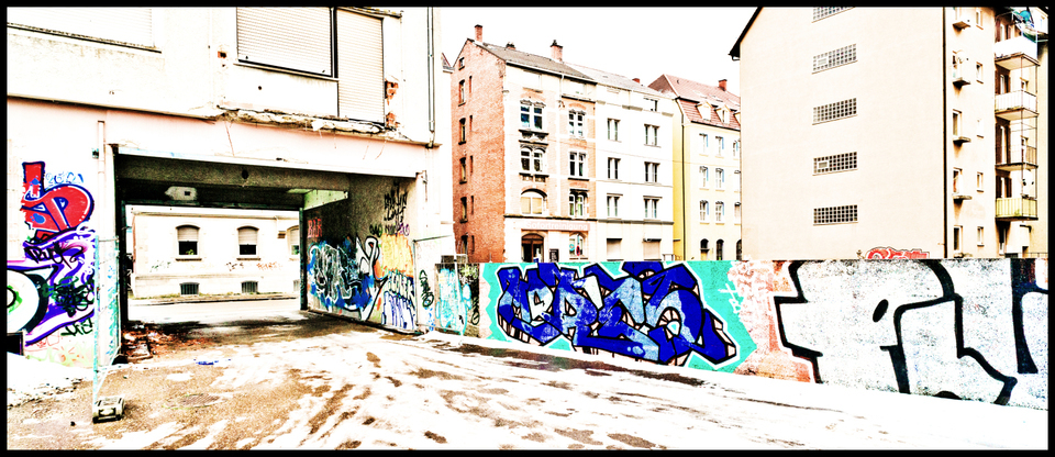 Grafiti Backyard - ID 004090