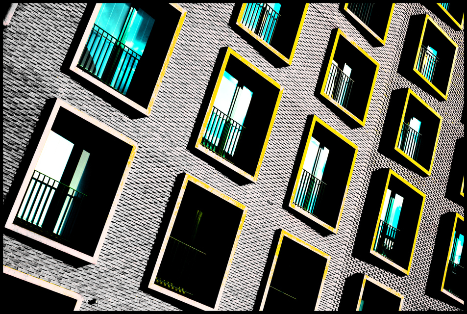 Modern Facade IV - ID 004321