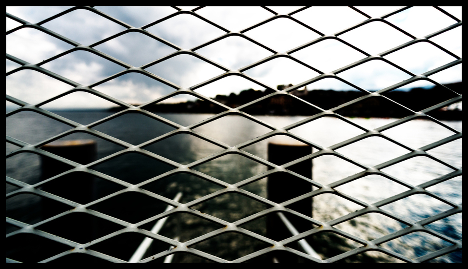 Lake Geneva Locked - ID 004400