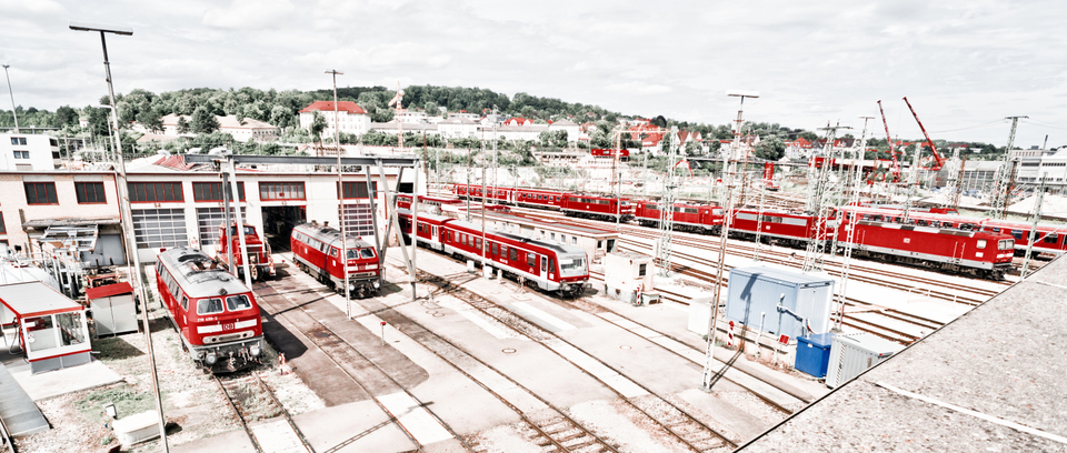 Red Engines I - ID 004488