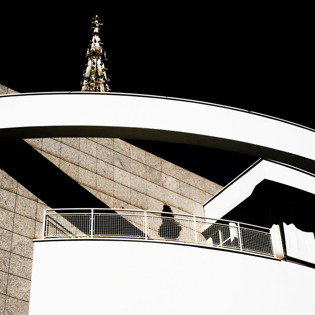 Light and Shadows I - ID 004546