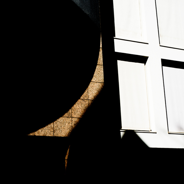 Light and Shadows IV - ID 004549