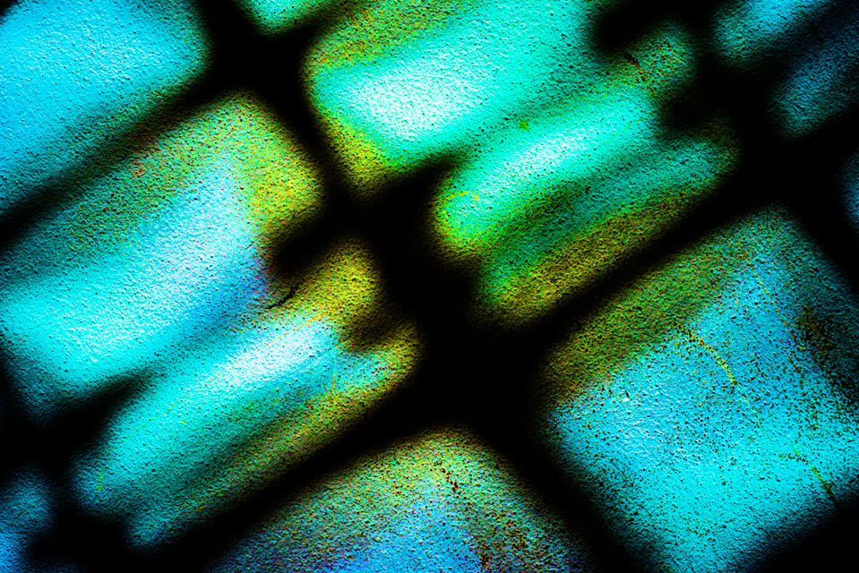 Window Reflection IV - ID 004557