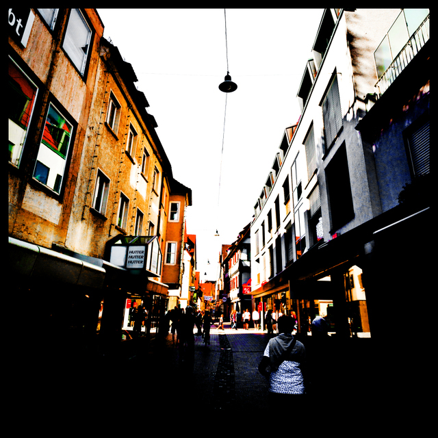 Lamp over Street - ID 004560