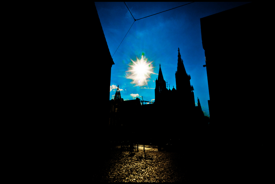 Behind the Minster - ID 004594