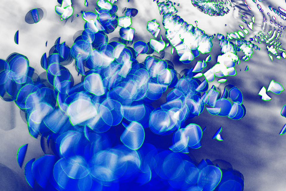 Water Play VI - ID 004621