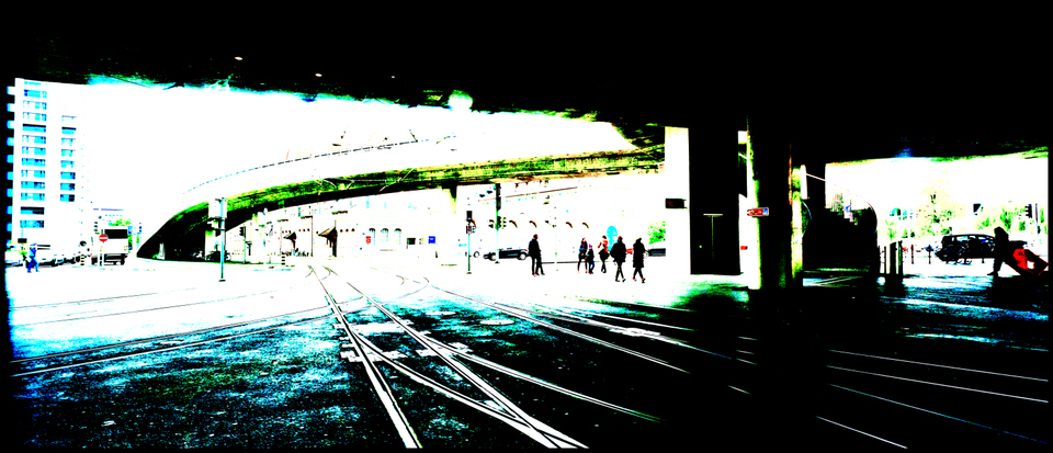 Into the Light - ID 004732