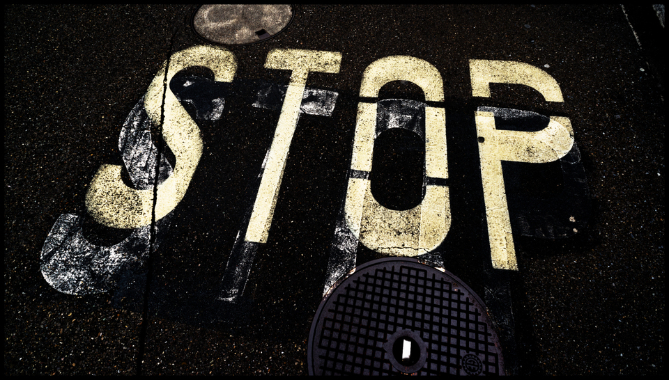 SSTTOOPP - ID 004811