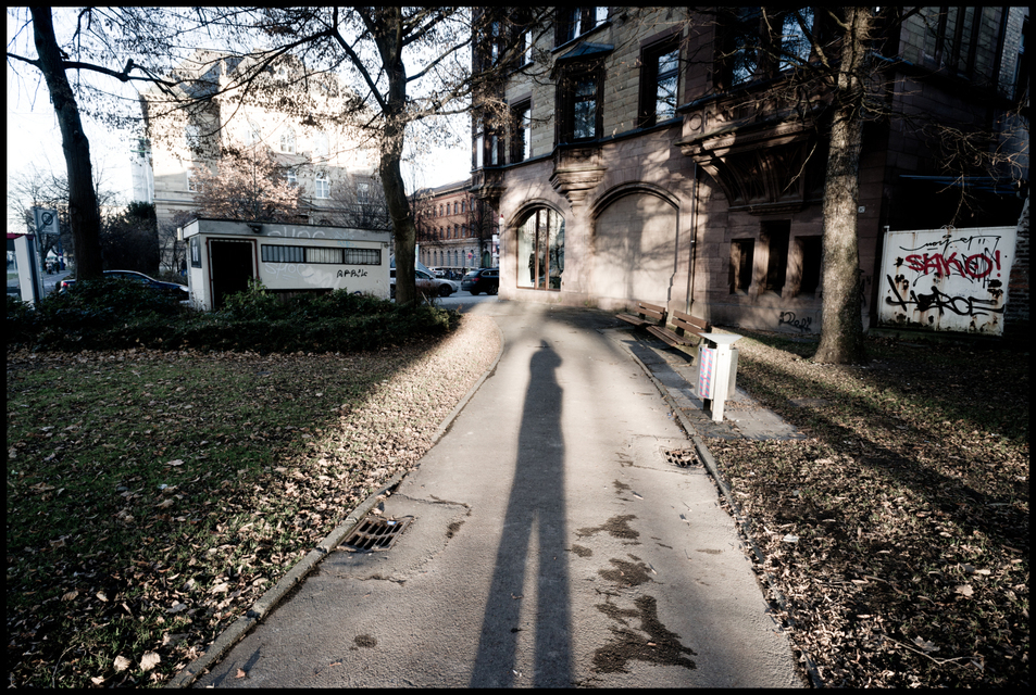 Myself Shadow - ID 004910