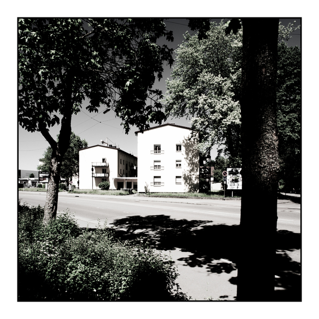 Old bright Faces - ID 005266