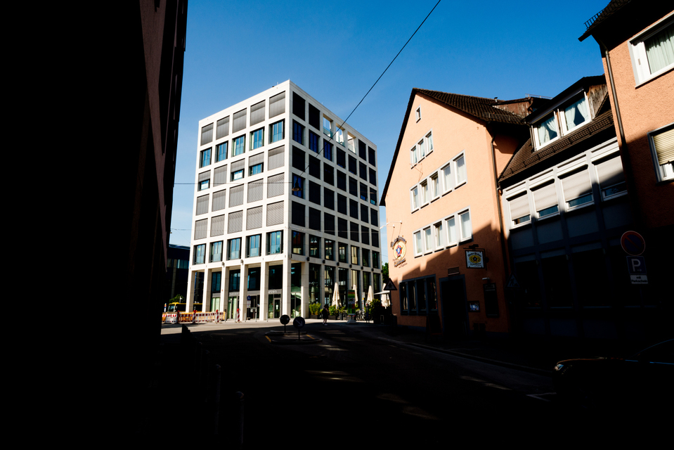 Cube end of Street - ID 005295