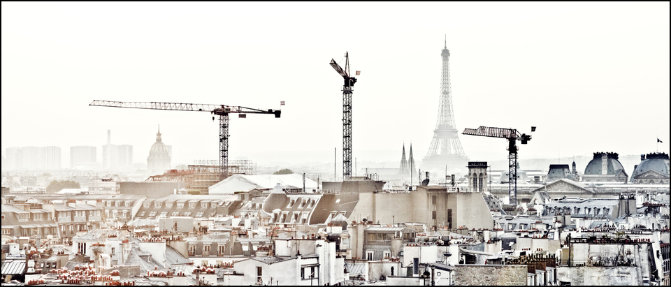 Roofs Cranes and Eiffel Tower - ID 005652