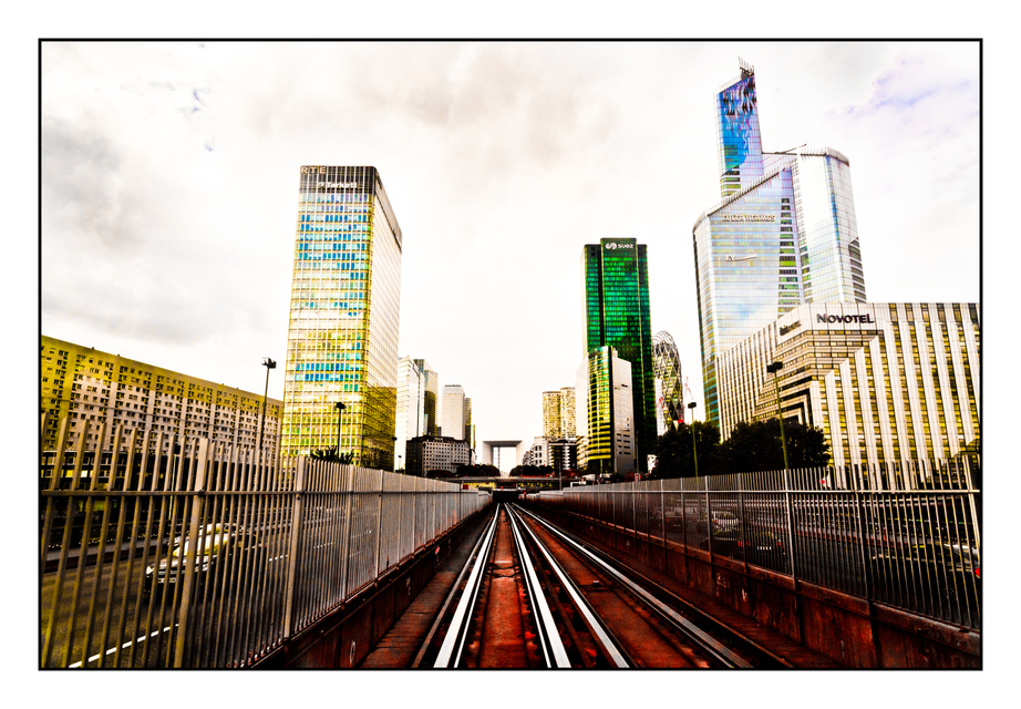 Looking Back II - ID 005768