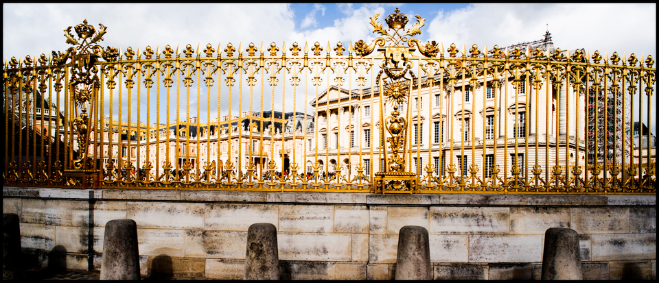 Outside Golden Fence - ID 005780