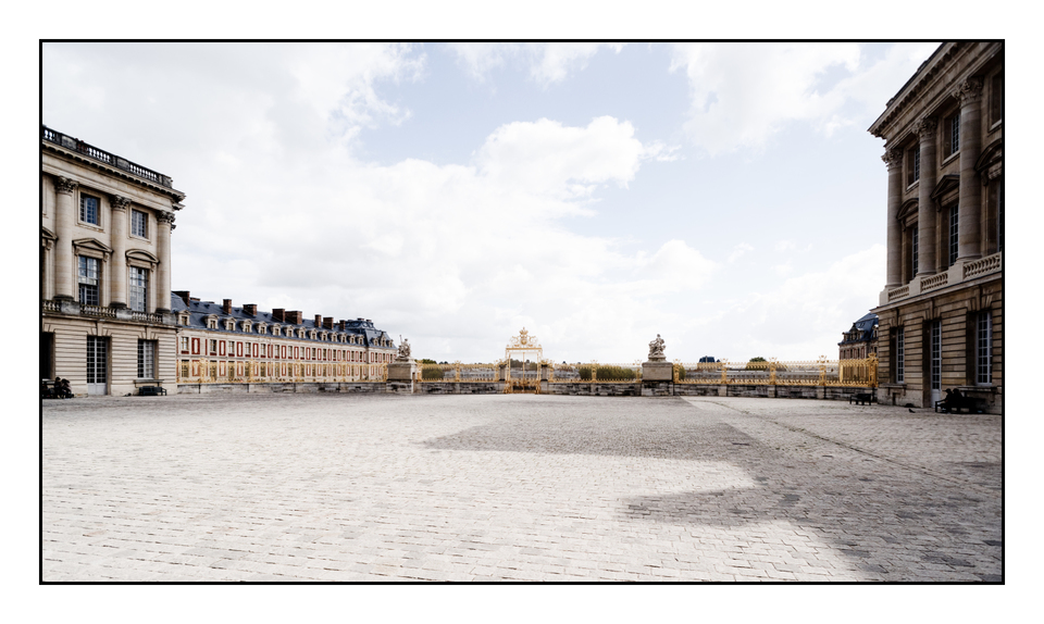 Inside Golden Fence - ID 005782